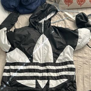 Large windbreaker